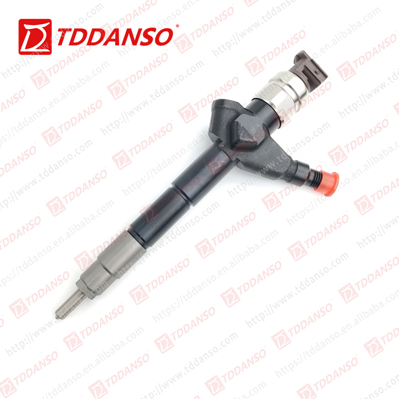 DENSO Fuel Injector 095000-6253 16600-EC00A 16600-EB70D 16600 EB70D