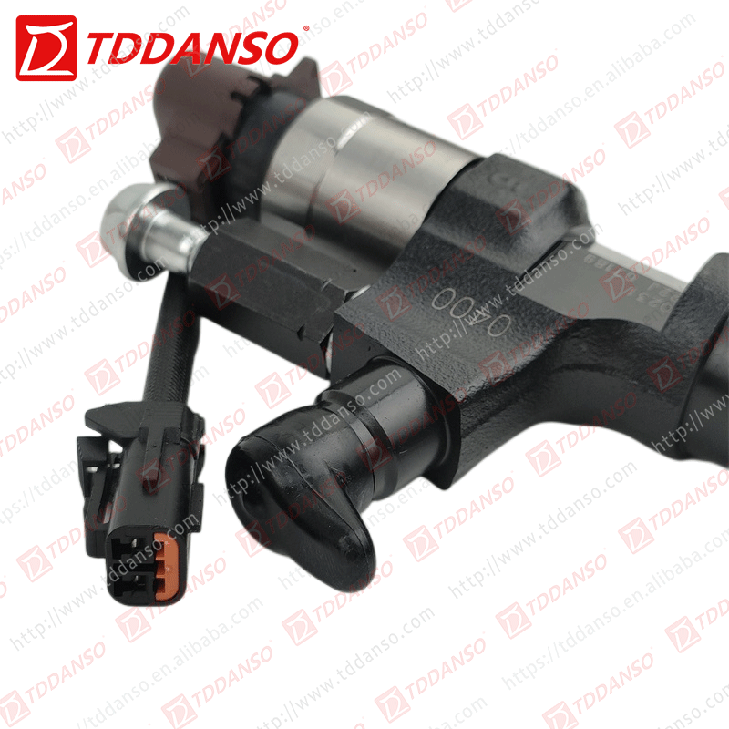 DENSO Fuel Injector 295050-0231 23670-E0400