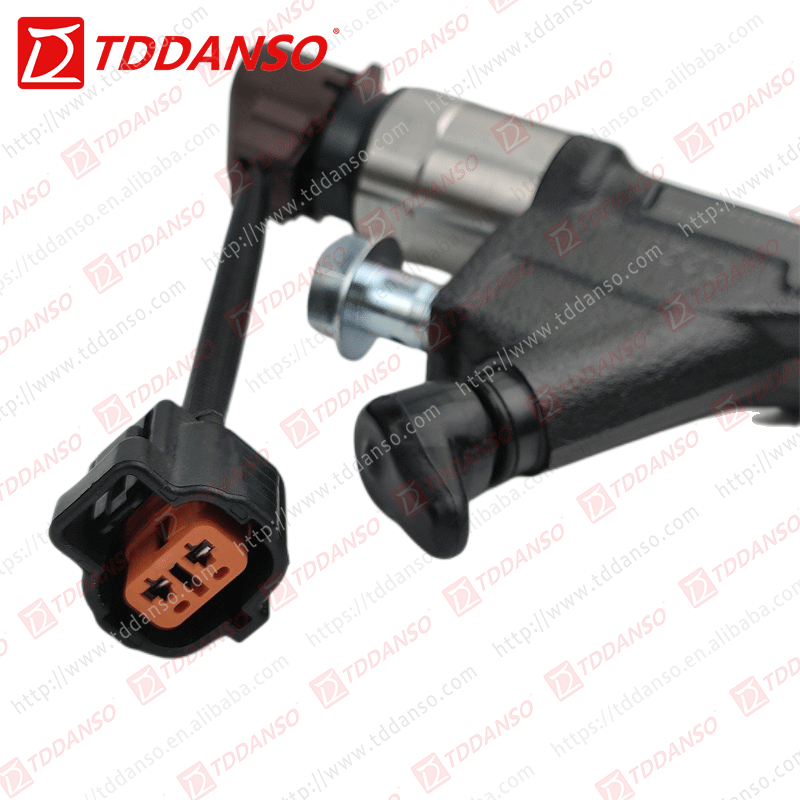 DENSO Fuel Injector 295050-0490 23670-E0220