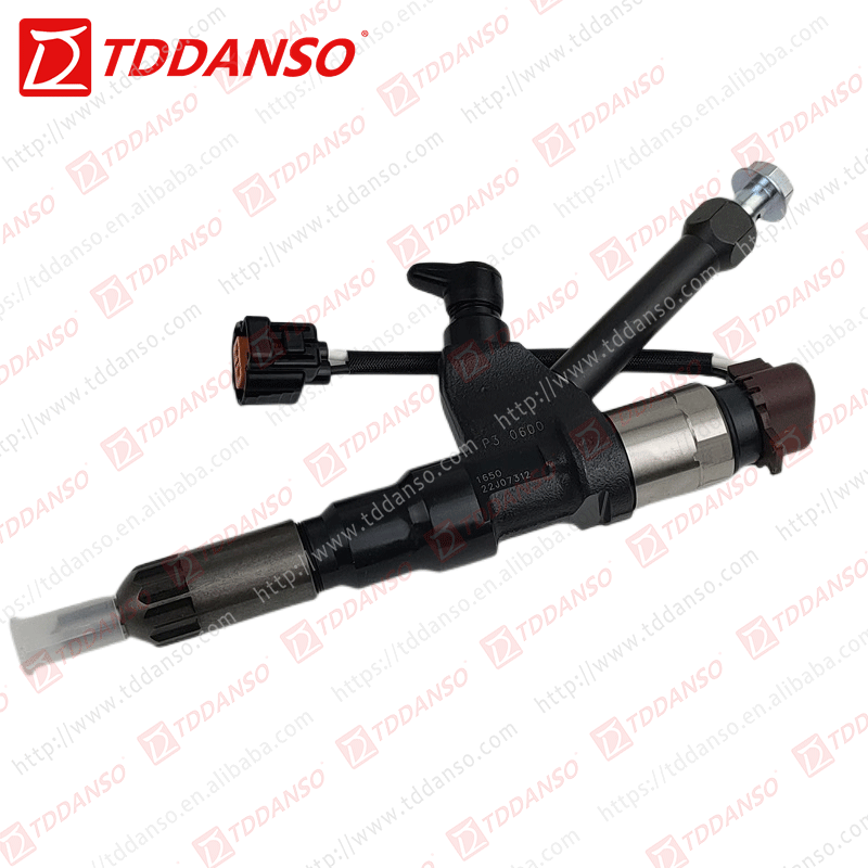 DENSO Fuel Injector 295050-1650 295050-1590 23670-E0600 23670-E0590